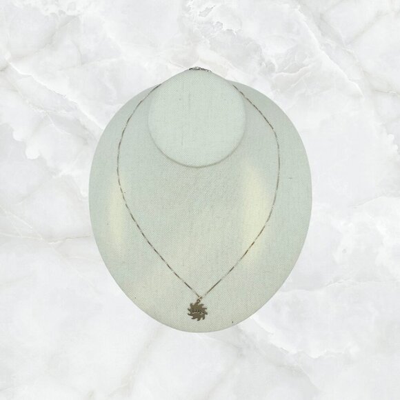 Sterling Silver 'LIVE' Charm and Box Chain - Picture 4 of 8